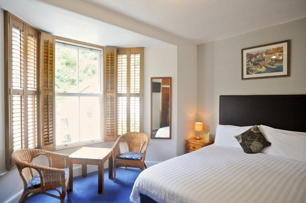 Penryn House Hotel พอลเพอร์โร ภายนอก รูปภาพ