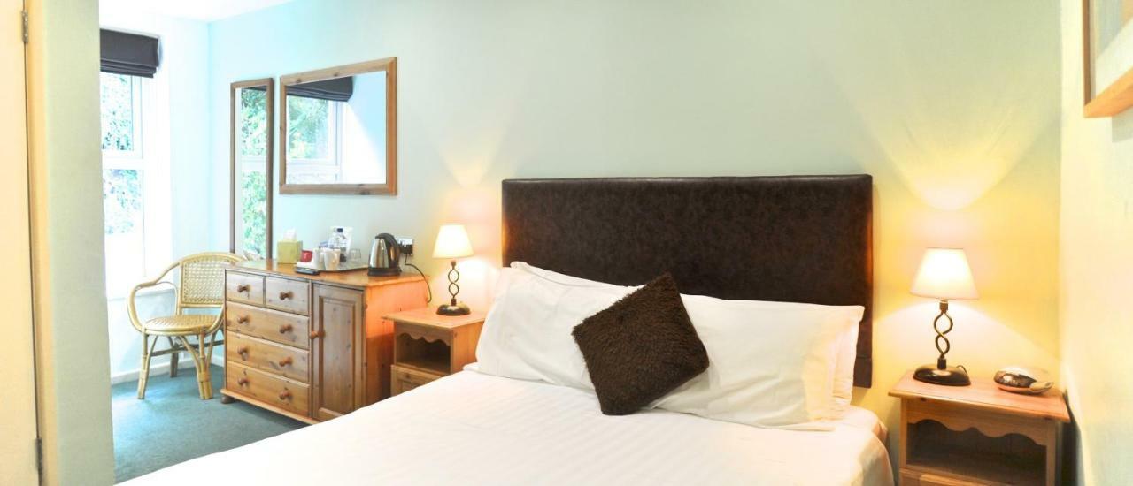 Penryn House Hotel พอลเพอร์โร ภายนอก รูปภาพ